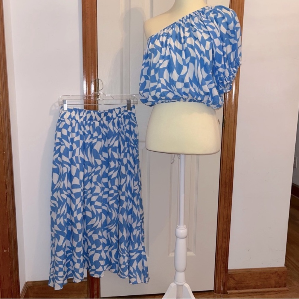 Blue and White Patterned Women's Skirt
